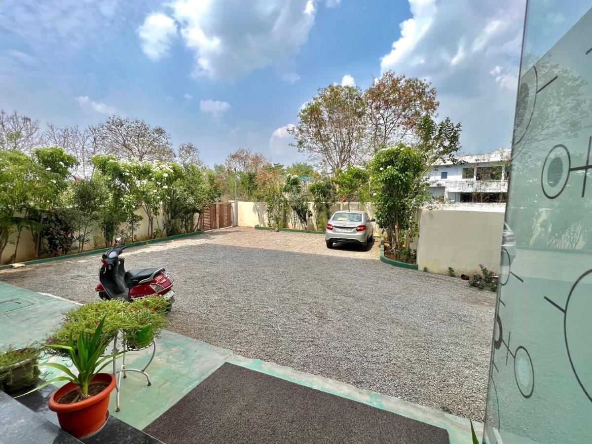 5 Star Grand Hotel Shamshabad Eksteriør billede